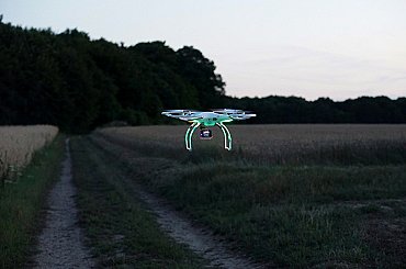 Drony vyvinuté na ČVUT pomáhají s mapováním znečištěných vodních ploch