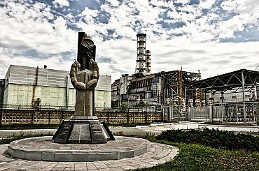 Zelenskyj v den výročí černobylské havárie varoval před rizikem v Záporožské JE