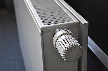 Ceny energií v roku 2026: rezort hospodárstva pripravil rôzne alternatívy energopomoci