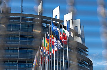 Nový zdroj plynu pre Európu má paradoxnú trasu. Z Cypru poputuje najprv do Afriky  Čítajte viac: https://eubrief.sme.sk/energetika/c/novy-zdroj-plynu-pre-europu-ma-paradoxnu-trasu-z-cypru-poputuje-najprv-do-afriky