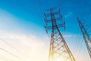 Příčiny červencového výpadku elektřiny jsou dál nejasné, vyšetřování pokračuje